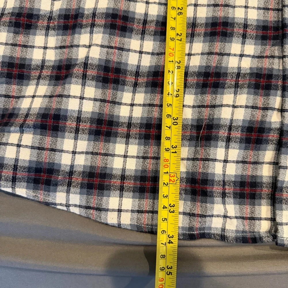Barbour Men's Navy and White‎ Plaid Shirt